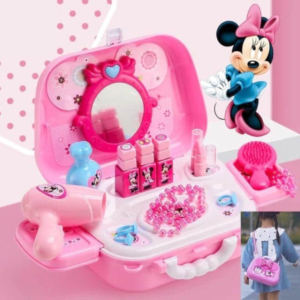 Open contents view of the Minnie Mouse make-up case for girls, showing the colourful cosmetics and accessories inside.
