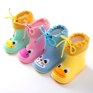 Waterproof wellington boots with fun animal prints for little girls, available in multiple colours, stylish and practical.