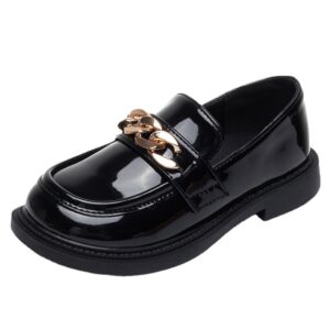A pair of patent loafers for girls featuring a sparkling chain across the top, a stylish and eye-catching footwear choice for fashion-forward little girls.