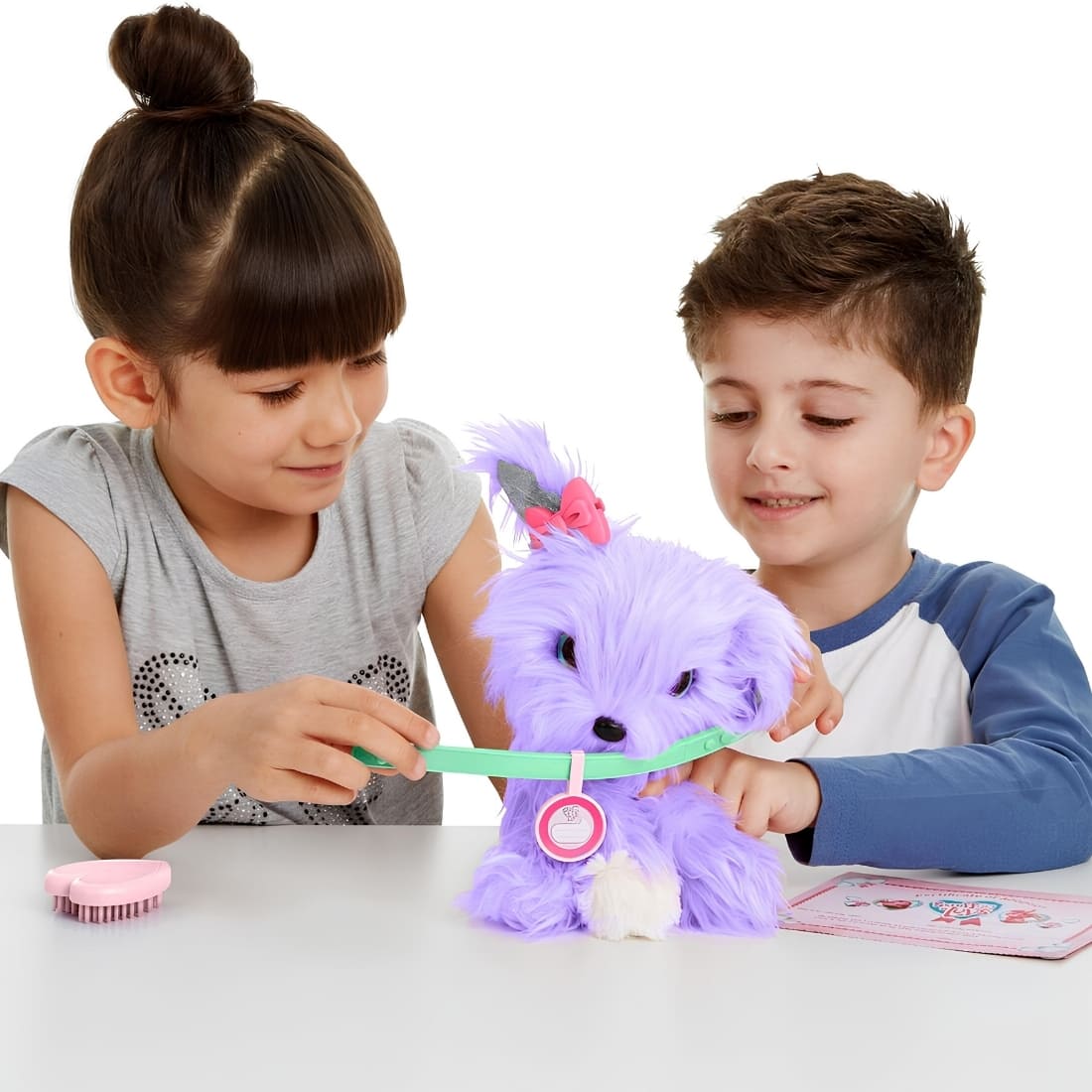Revealed Scruff-a-Luvs style mystery animal plush in one of the three surprise colours, a fun and cuddly toy for girls who love a mystery.